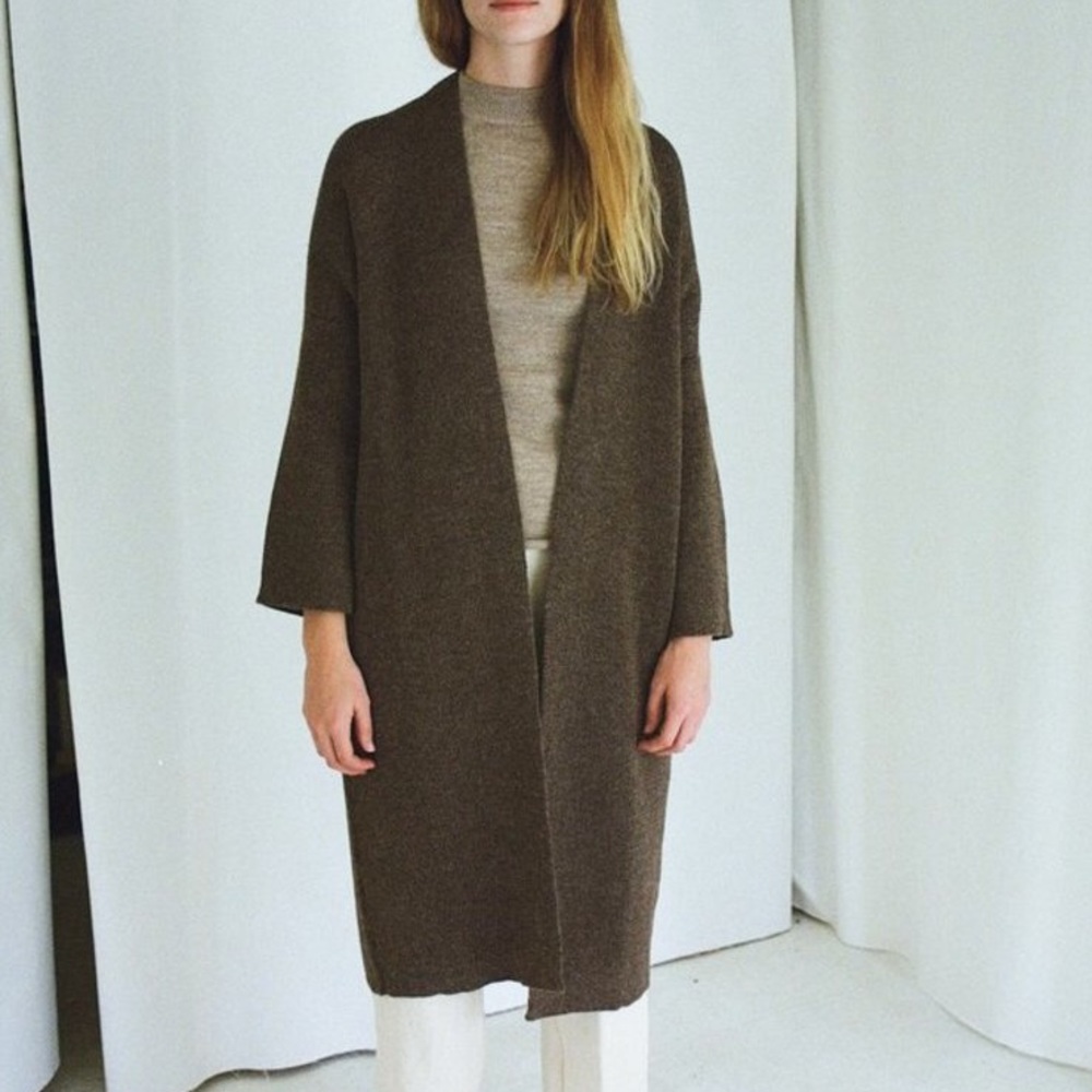 Han Starnes Rib Cardigan in Stone